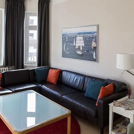 アパート Stilvolle Altbauwohnung In Zentraler Lage キール